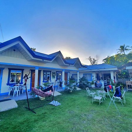 Jah'S Anemone Dive Guesthouse 몰볼 외부 사진