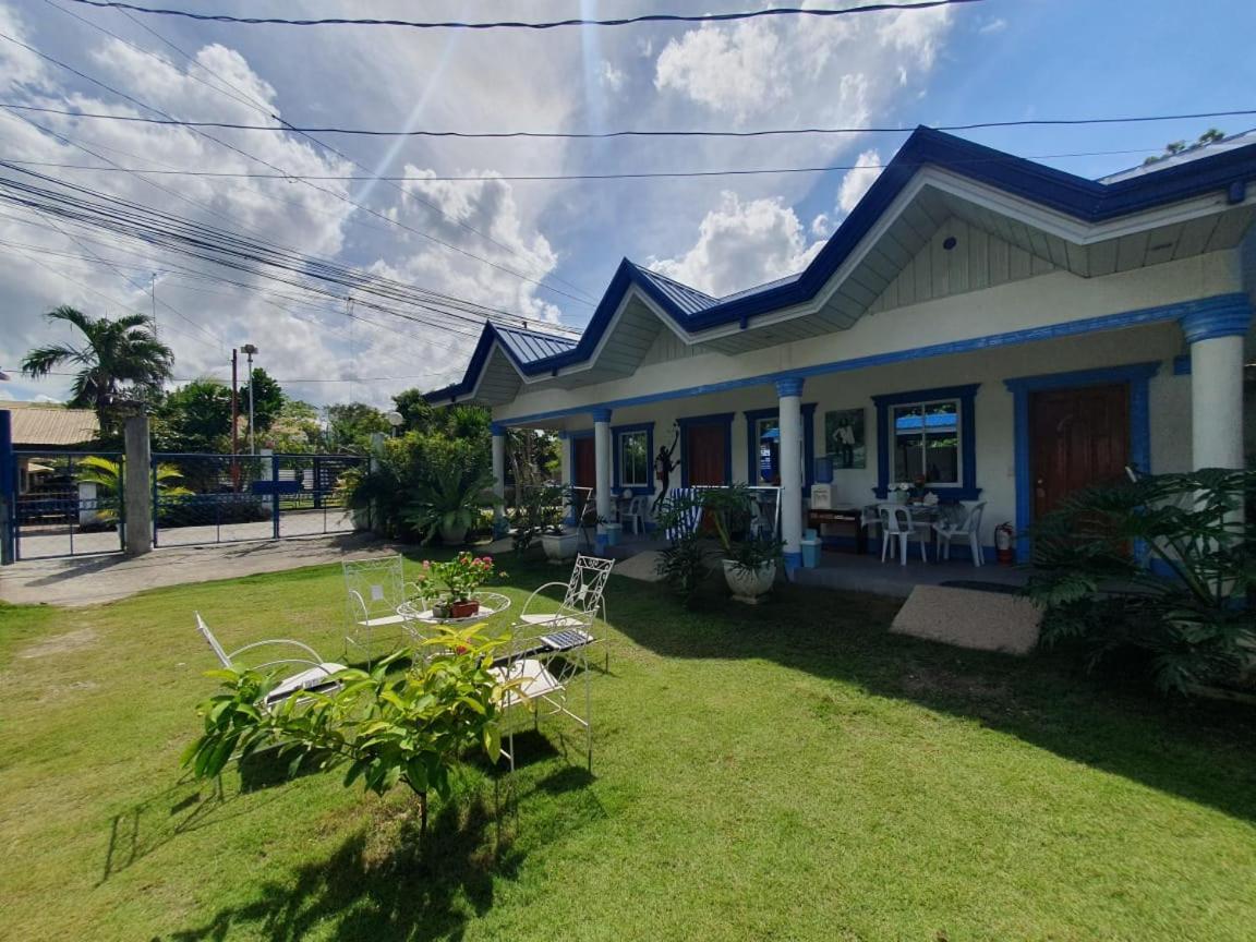 Jah'S Anemone Dive Guesthouse 몰볼 외부 사진